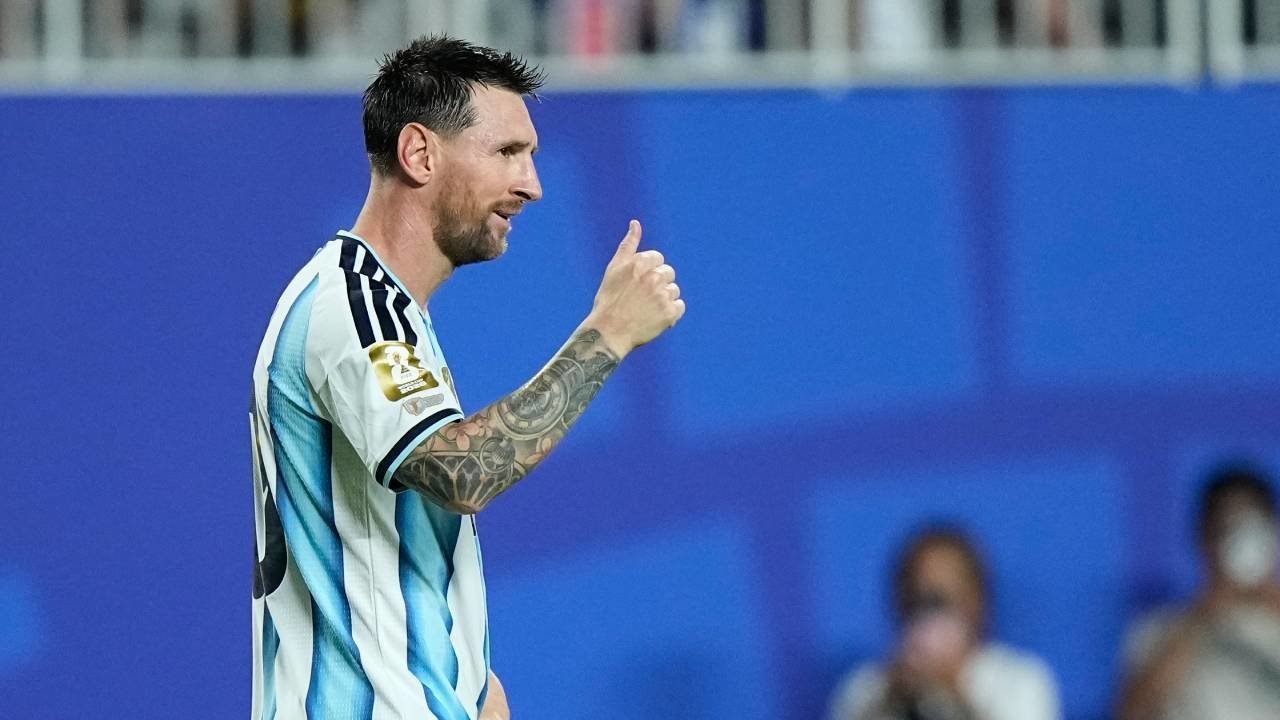 Lionel Scaloni Tegaskan Argentina Tetap Bersatu untuk Dukung Lionel Messi
